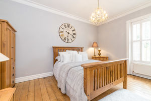 Bed- click for photo gallery